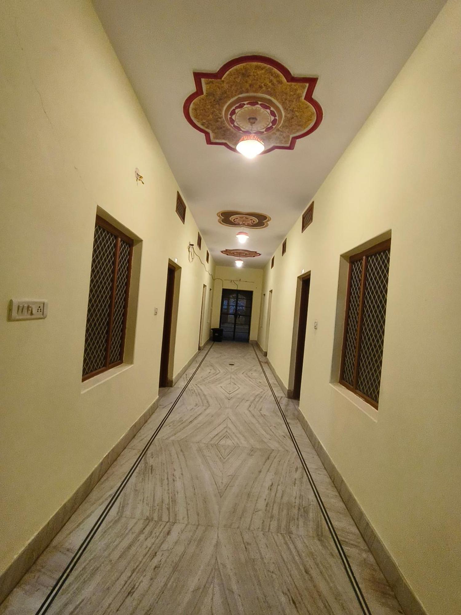 Hotel Navodaya Jaisalmer Zewnętrze zdjęcie